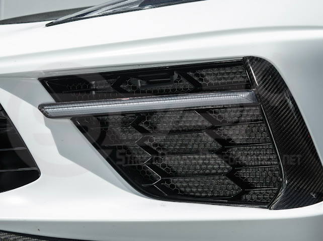 2020+ CHEVROLET CORVETTE C8 STINGRAY & Z51 | FACTORY OEM STYLE GLOSSY BLACK FRONT BUMPER LOWER AIR INLET MESH GRILLE GUARDS