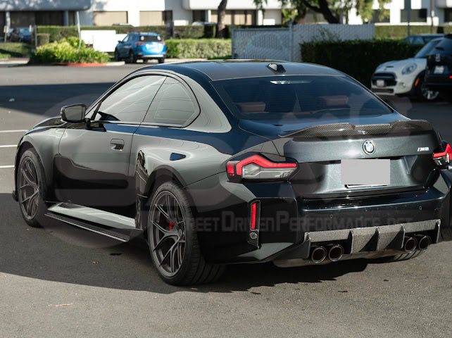 2023-UP BMW G87 M2 | M-SPORT PERFORMANCE V2 STYLE CARBON FIBER REAR BUMPER DIFFUSER
