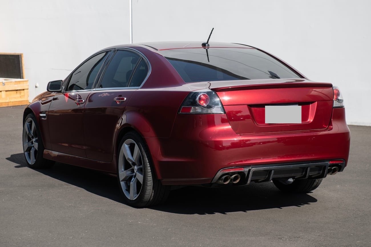 *IMPERFECTION / DISCOUNTED* 2008-2009 PONTIAC G8 CARBON FIBER GXP STYLE REAR DIFFUSER