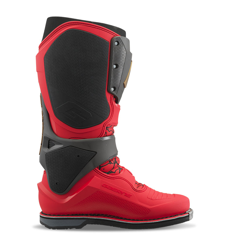 Gaerne SG22 Limited Edition motorcycle boots in deep black and fiery red, size 9.5, with protective features and stylish design.