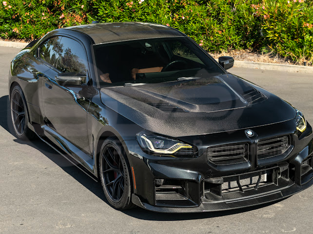 2023-Up BMW G87 M2 | V Style CARBON FIBER Front Vented Heat Extraction Hood