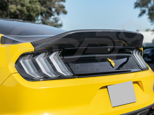 2015-2023 FORD MUSTANG | SUPER SNAKE STYLE REPLACEMENT REAR TRUNK LID WITH INTEGRATED SPOILER