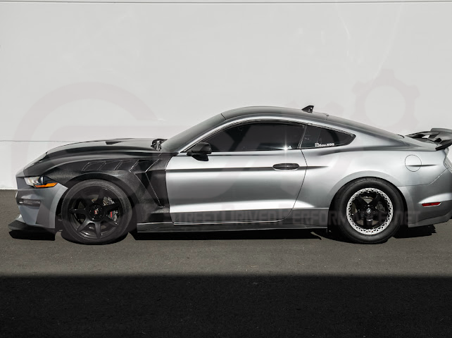*IMPERFECTION / DISCOUNTED* 2018-2023 FORD MUSTANG S550 | GTD STYLE CARBON FIBER FRONT SIDE VENTED FENDERS