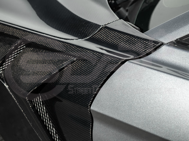 *IMPERFECTION / DISCOUNTED* 2018-2023 FORD MUSTANG S550 | GTD STYLE CARBON FIBER FRONT SIDE VENTED FENDERS