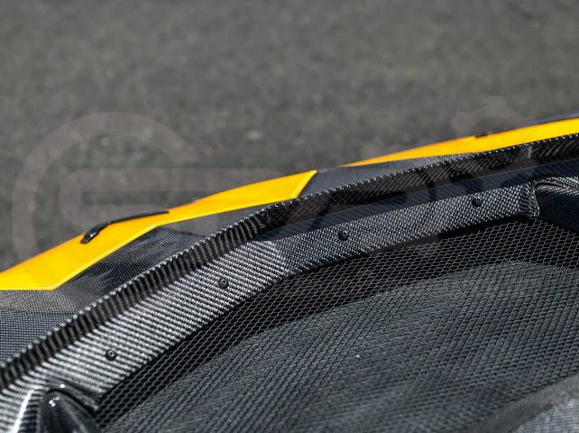 *IMPERFECTION / DISCOUNTED* 2020+ Corvette C8 | ZR1 Style Replica CARBON FIBER Front Hood