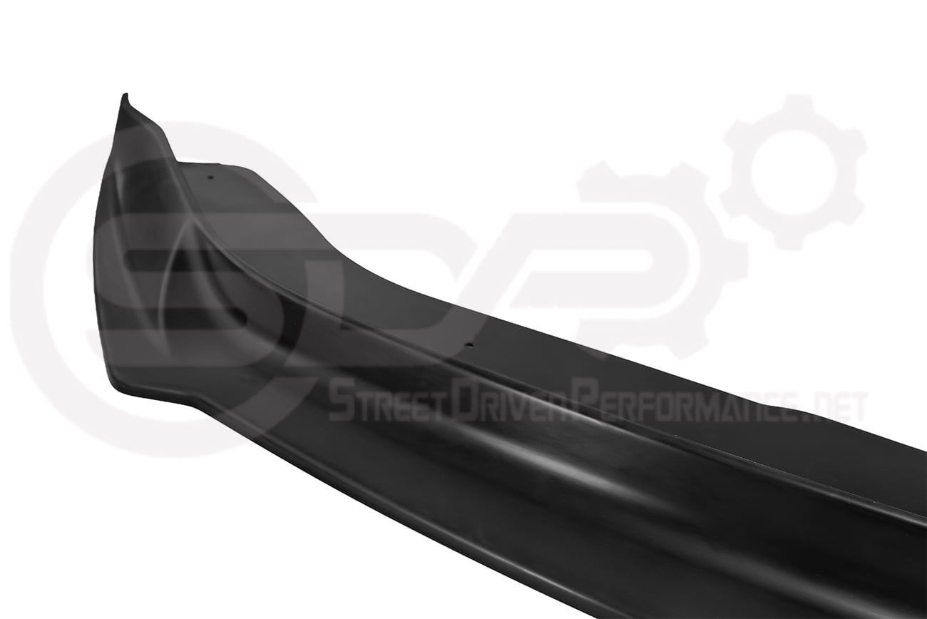 2008-2009 Pontiac G8 GXP front lip splitter in polyurethane or carbon fiber, showing the sleek ground effects for enhanced sporty look.