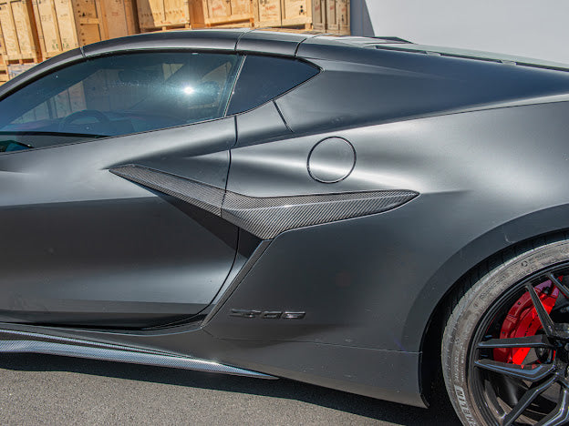 2023+ CORVETTE C8 E-RAY / Z06 | CARBON FIBER SIDE FENDER VENT DOOR TRIM REPLACEMENT PAIR