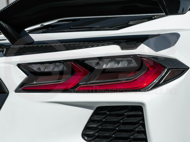 2020-Up Chevrolet Corvette C8 | Dry Carbon Fiber Rear Tail Light Side Trim Bezel Cover Pair