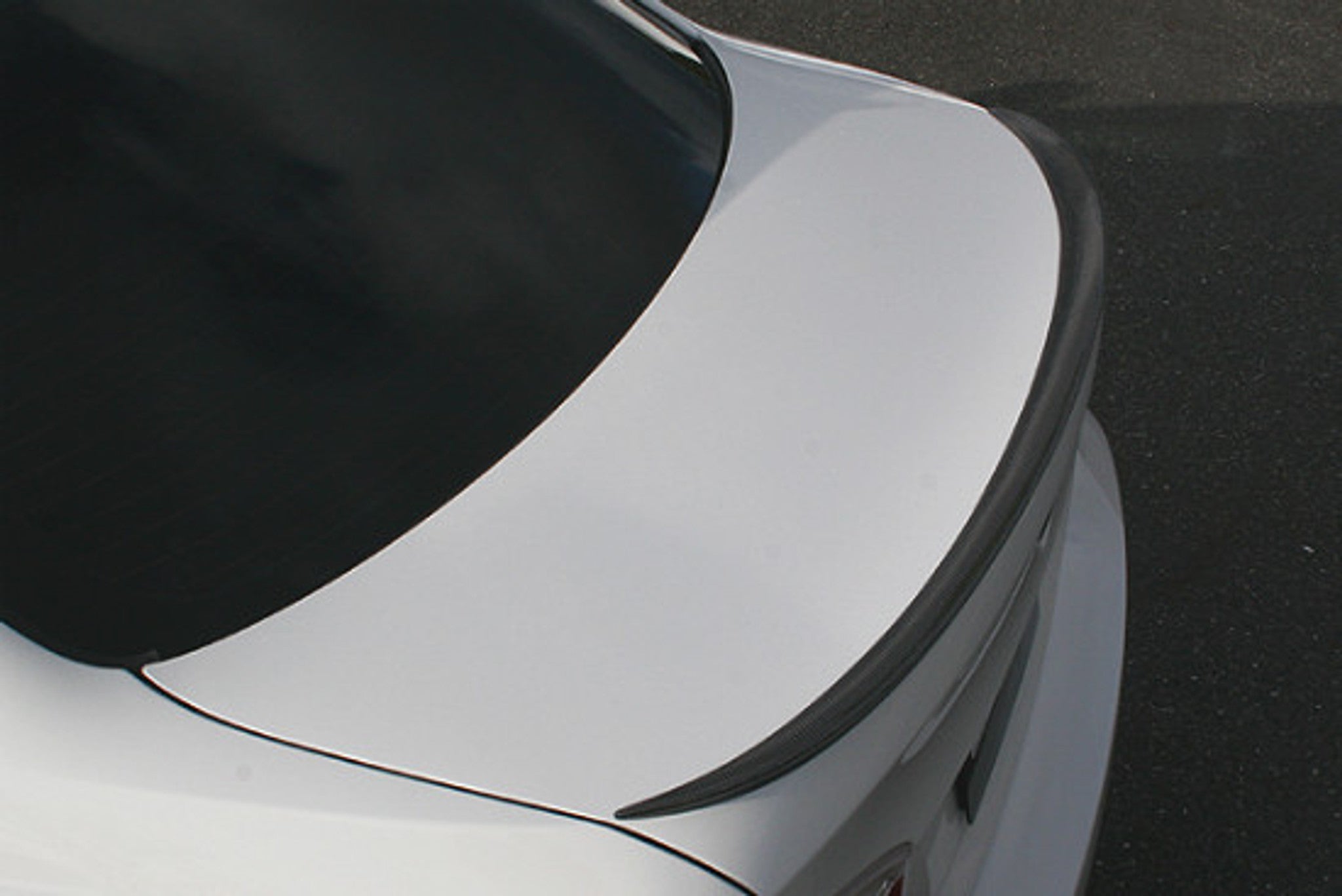CHARGE SPEED 2005-2008 BMW E90 3-SERIES SEDAN BOTTOM LINE CARBON REAR LIP WING