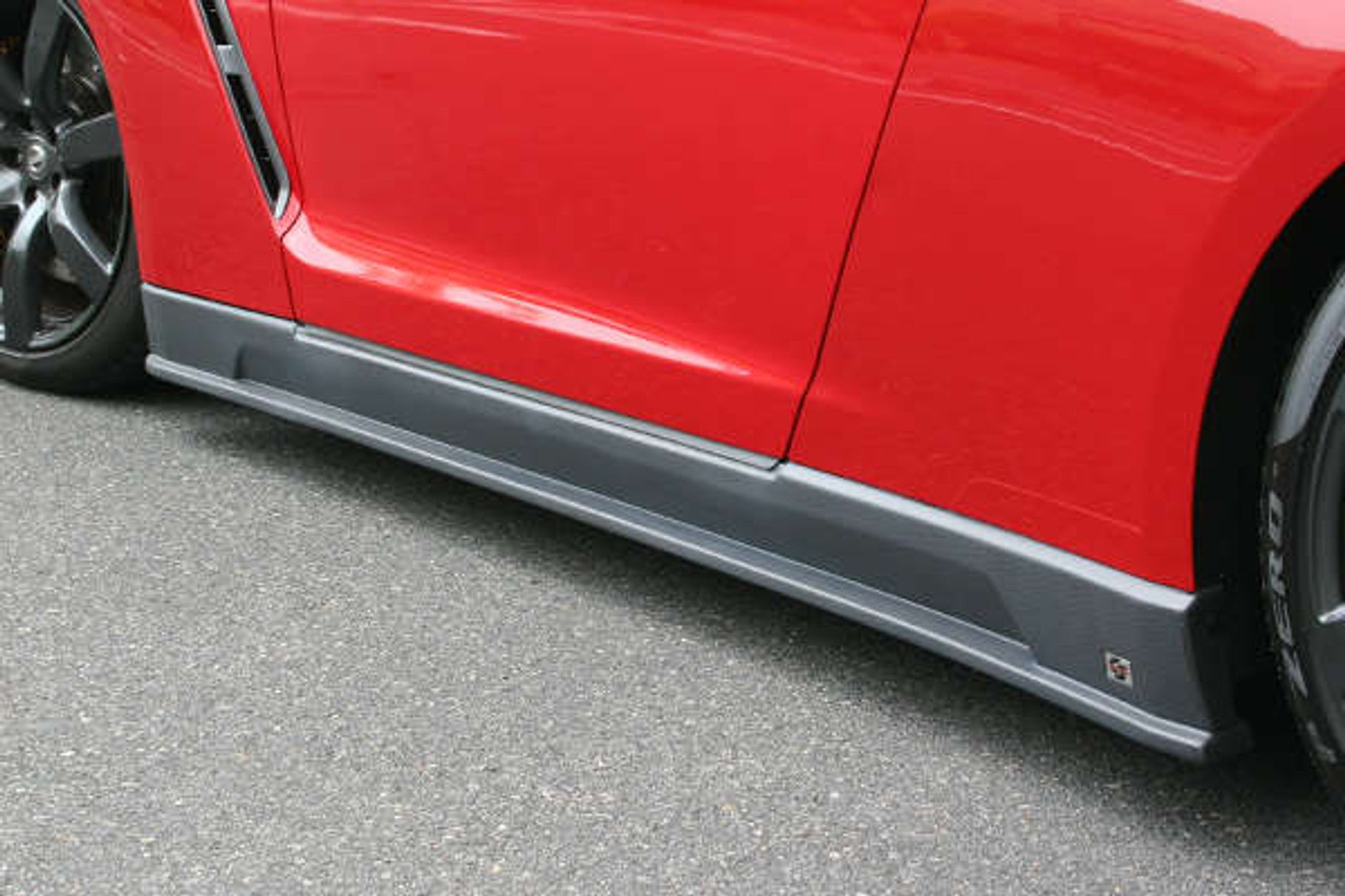 Charge Speed 2007-2024 Nissan All GTR R35 Bottom Line Side Skirts Carbon