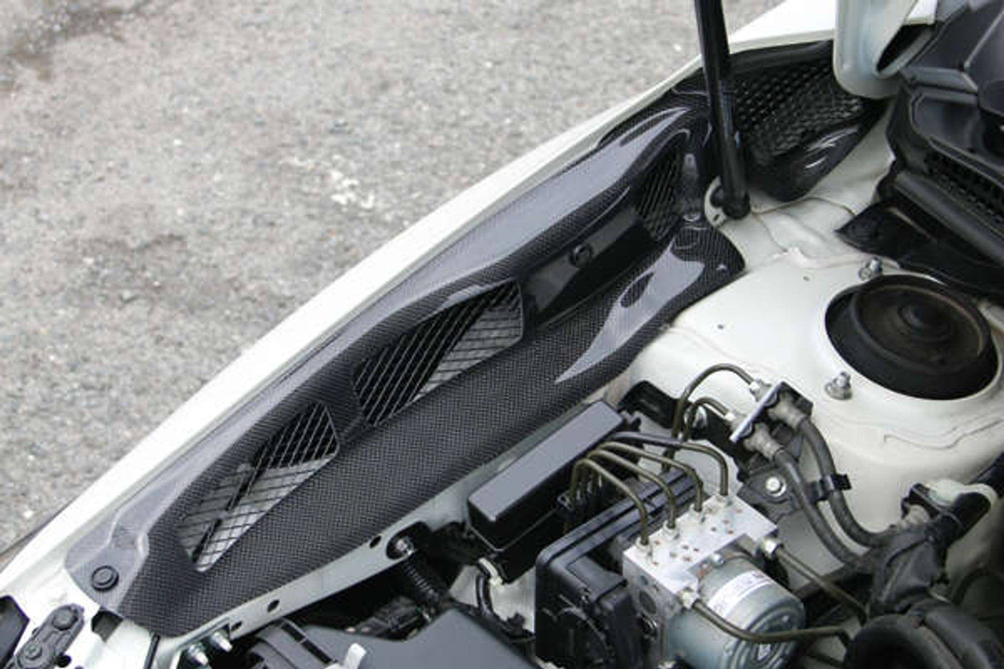 Charge Speed 2015-2021 Subaru VA WRX STi EJ20 & EJ25 Inner Front Fender Air Outlet Duct in Carbon weave finish