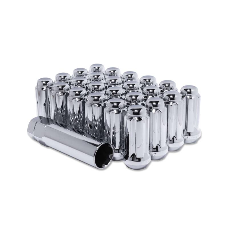 Chrome Method Lug Kit with 8 spline lug nuts for M14x1.5 wheels, featuring 32 nuts and a sleek finish.