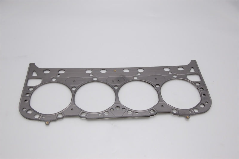 Cometic GM LT1 small block head gasket with 4.040-inch bore and MLS head gasket with valve pockets for 92-96 models.