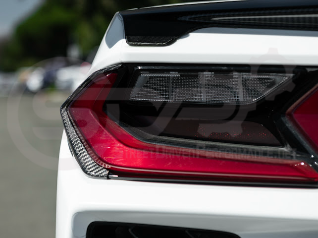 2020-Up Chevrolet Corvette C8 | Dry Carbon Fiber Rear Tail Light Side Trim Bezel Cover Pair