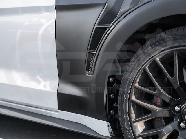 2018-2023 FORD MUSTANG GT500 KR STYLE FRONT SIDE VENTED FENDERS PAIR
