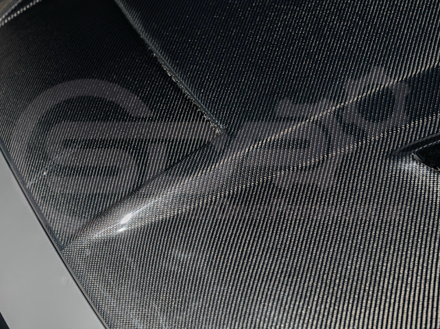 2018-2023 FORD MUSTANG S550 | TERMINATOR STYLE CARBON FIBER FRONT AIR VENTED HOOD