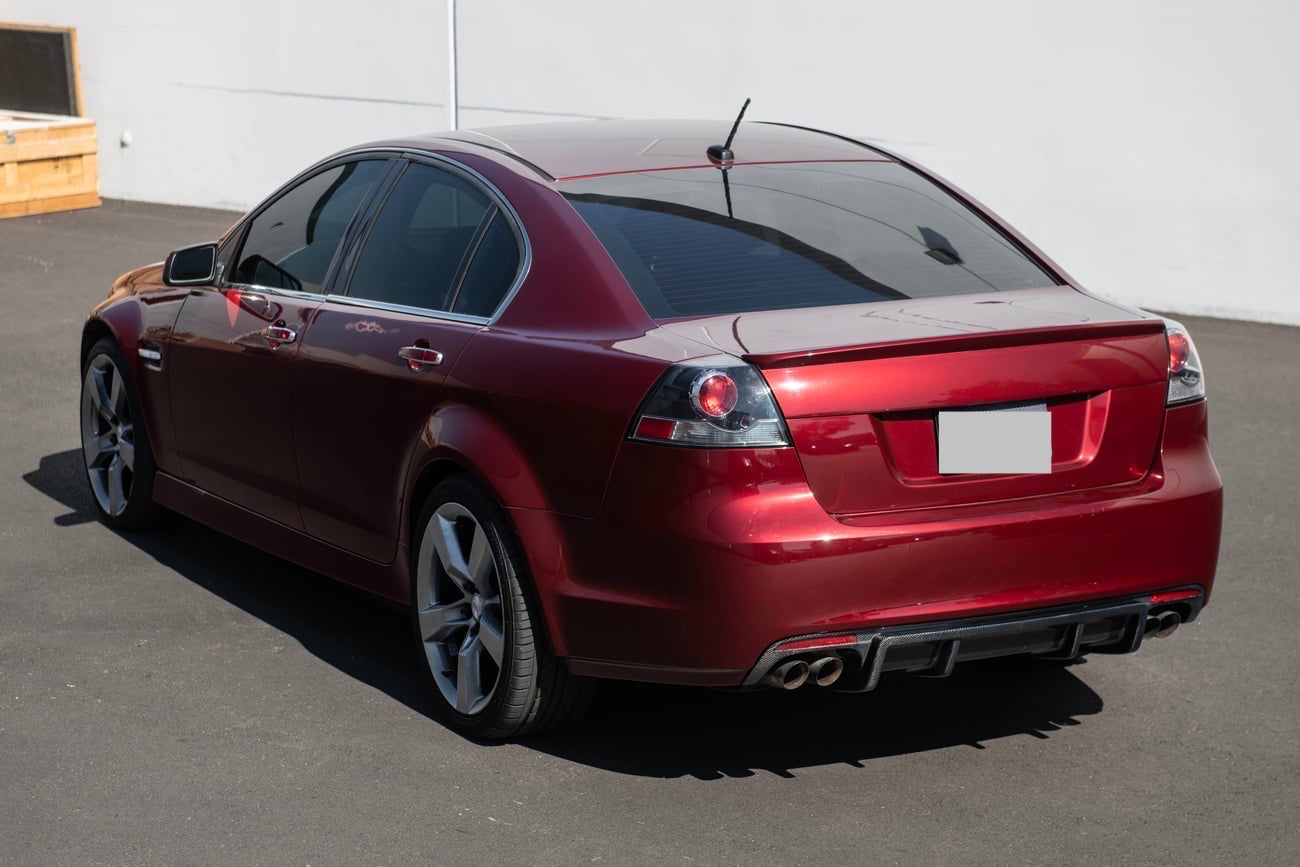 *IMPERFECTION / DISCOUNTED* 2008-2009 PONTIAC G8 CARBON FIBER GXP STYLE REAR DIFFUSER