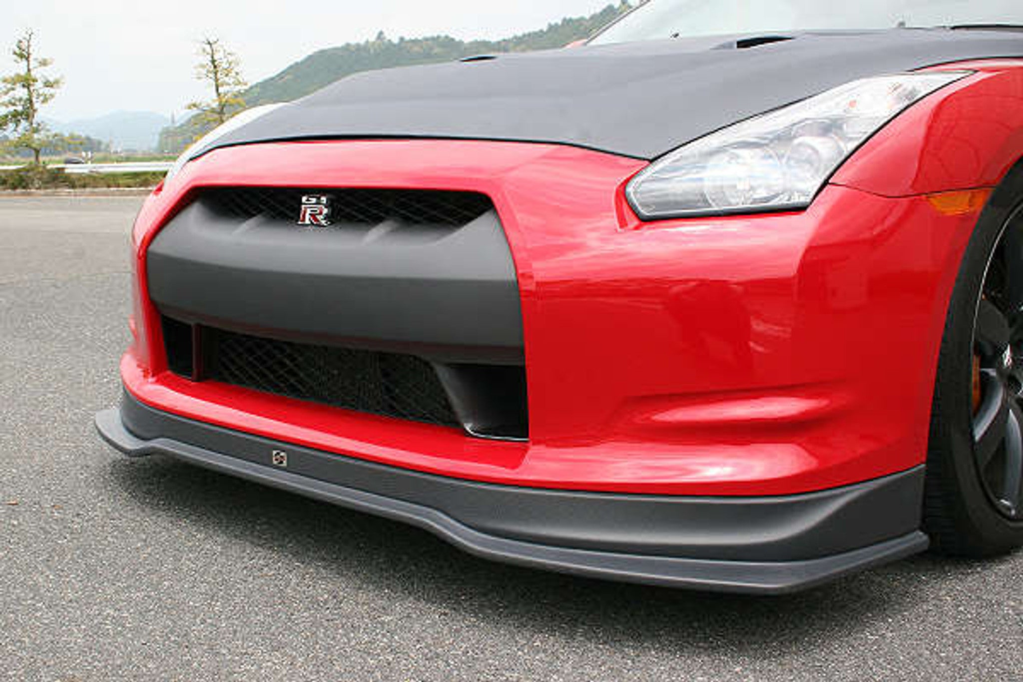 Charge Speed 2007-2011 Nissan GTR Zenki Model Bottom Line Carbon Front Lip