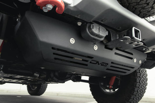 DV8 Offroad Jeep Wrangler JL rear diff skid plate for Dana 44, 20-22 models, made of durable material for off-road protection.