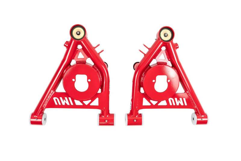UMI Performance tubular front lower A-arms for 78-88 G-Body and S10 trucks, featuring durable Delrin bushings and precision engineering.