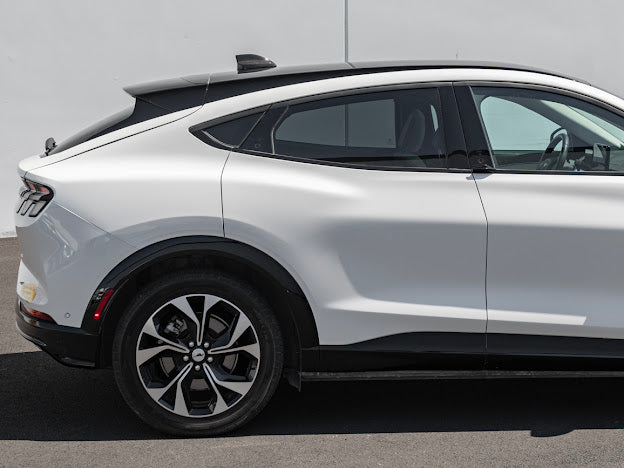 2021-UP MUSTANG MACH-E | CARBON FIBER SHARK FIN ROOF ANTENNA COVER