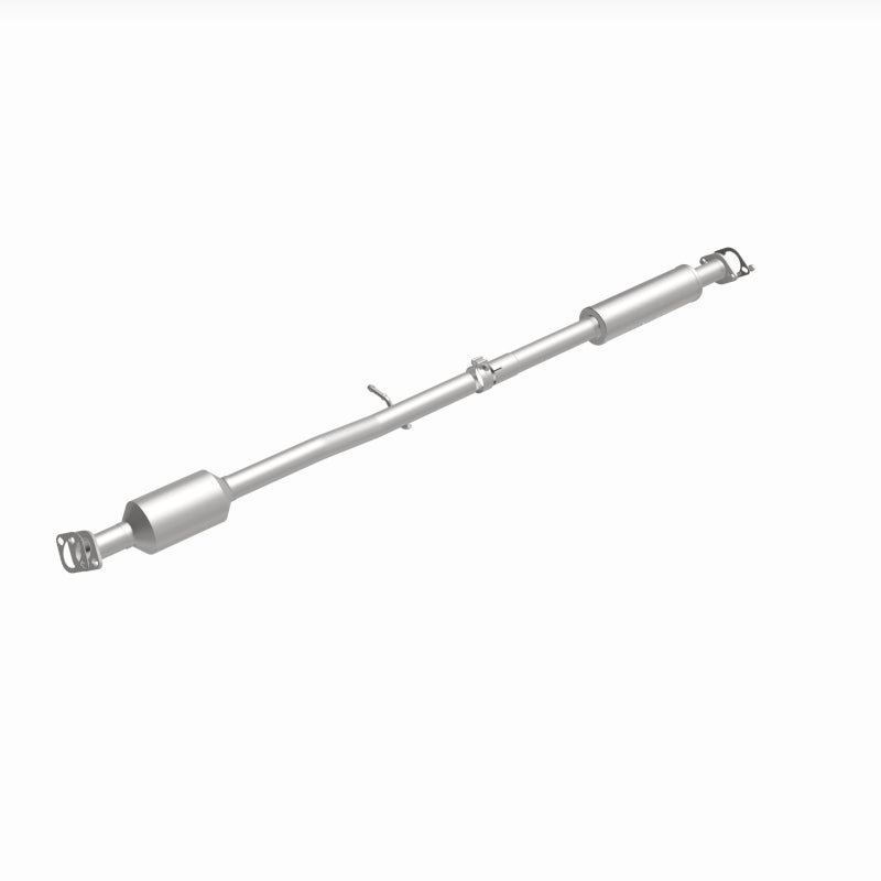 MagnaFlow catalytic converter for 2014-2015 Kia Sportage 2.4L, direct fit exhaust component with metal and ceramic elements.