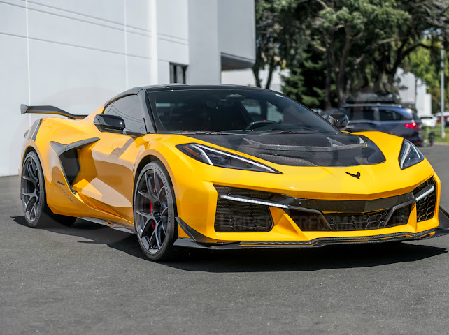 *IMPERFECTION / DISCOUNTED* 2020+ Corvette C8 | ZR1 Style Replica CARBON FIBER Front Hood