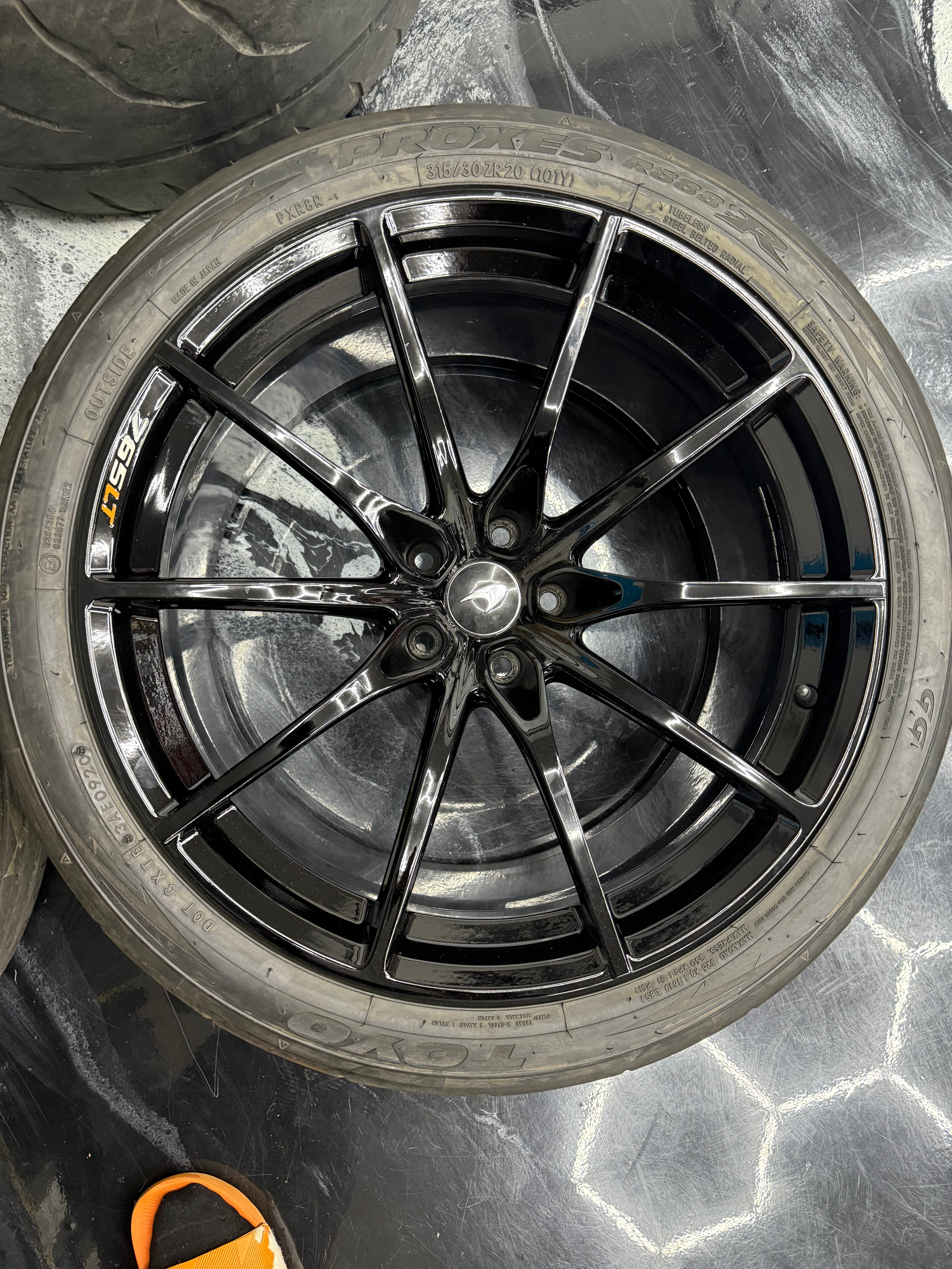 Mclaren 765LT OEM Wheels