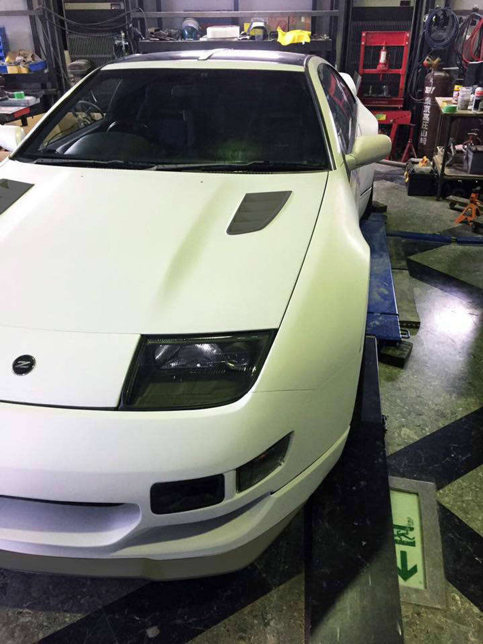 VeilSide 1990-1996 Nissan 300ZX Fairlady Z32 2+2 Wide Body Model Complete Kit 1999mm wider (FRP)