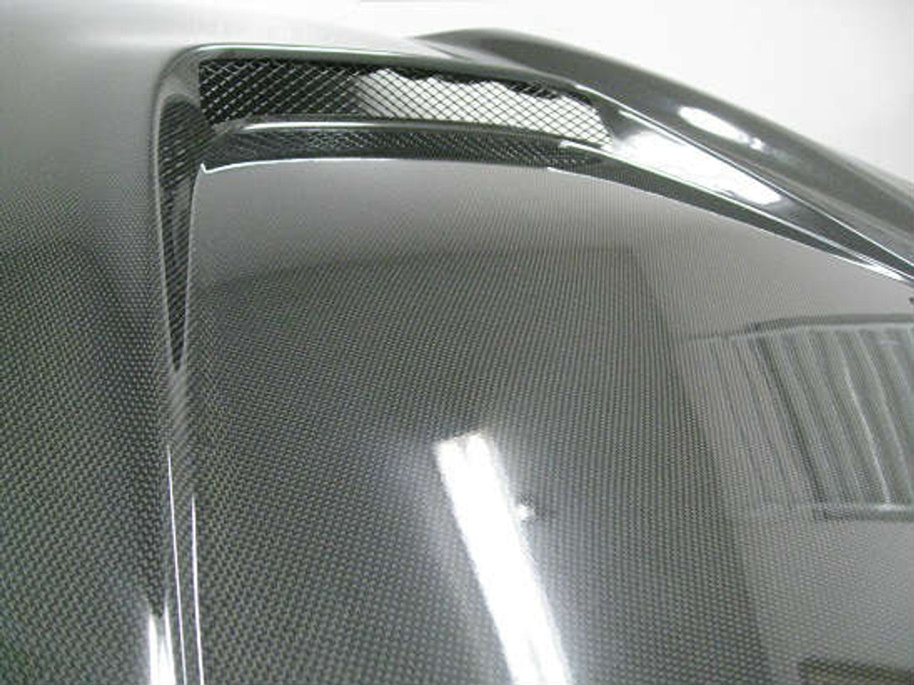 VeilSide 2000-2002 Hyundai Tiburon Turbulence K01R Model CARBON Hood (CFRP)