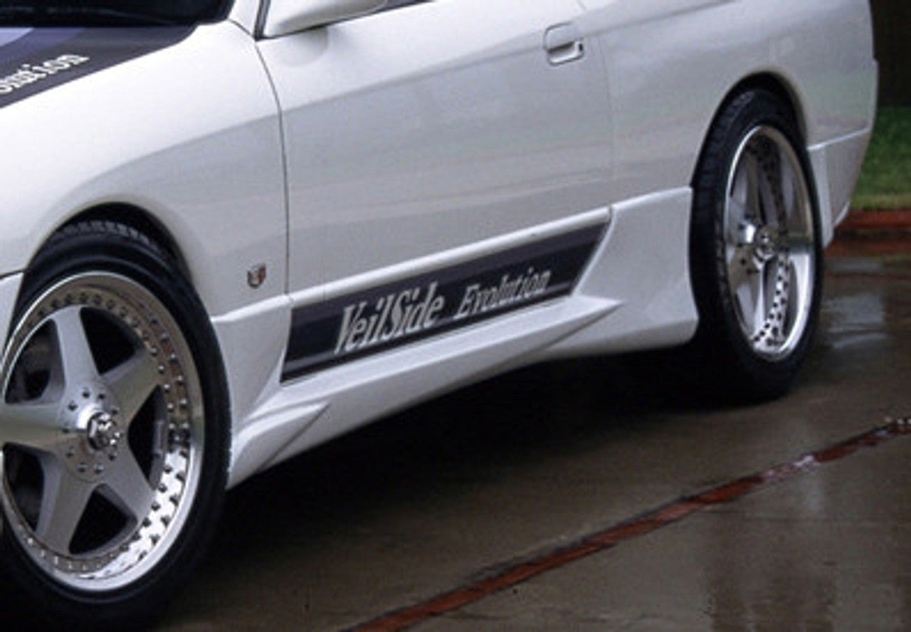 VeilSide 1989-1994 Nissan Skyline GTS HCR32 JDM C-I Model Complete Kit (FRP)