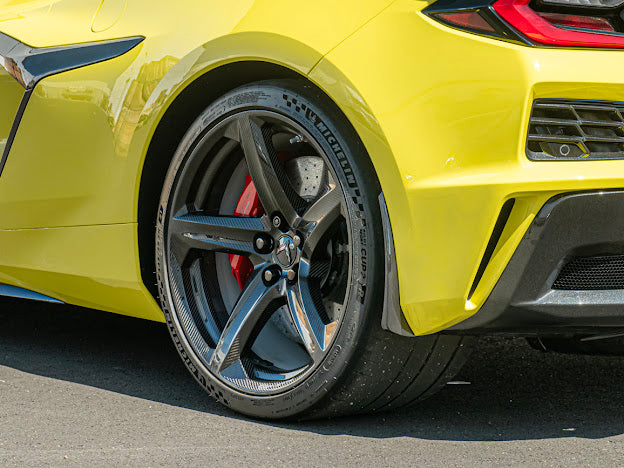2023+ CHEVROLET CORVETTE C8 Z06 & E-RAY | CARBON FLASH XL EXTENDED FRONT SPLASH GUARD
