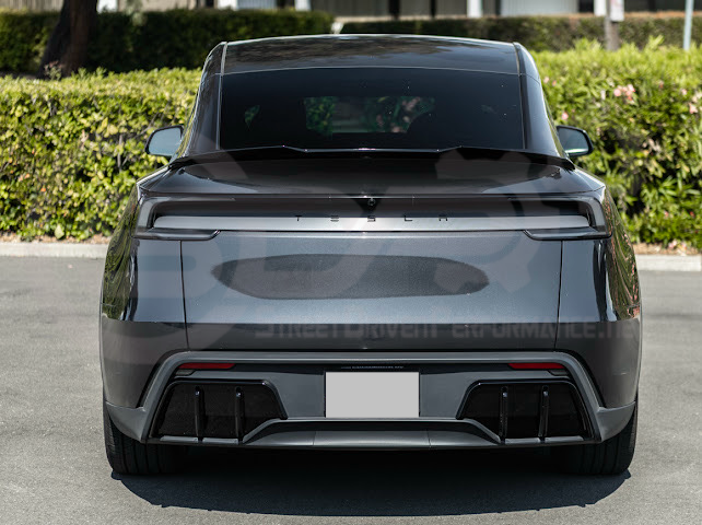 2025-Up Tesla Model Y | Fast Style Glossy Black Rear Bumper Finned Diffuser