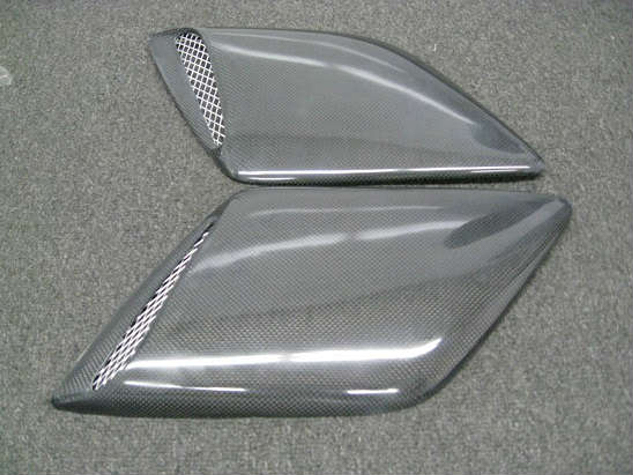 Charge Speed Universal Air Duct Side Carbon