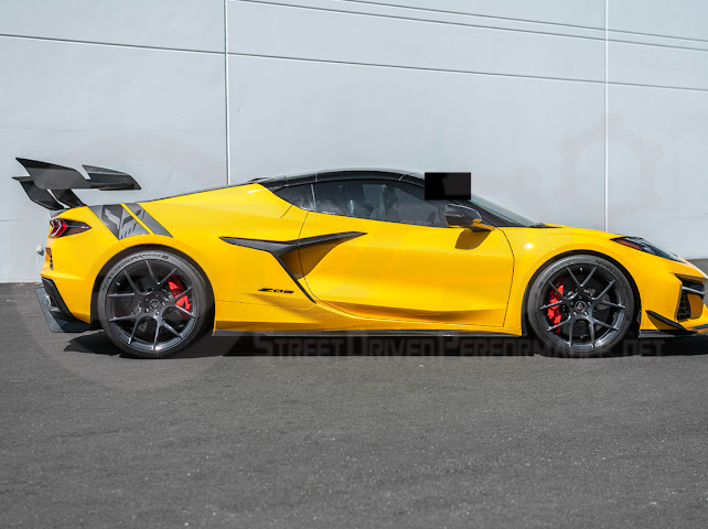 2023+ CHEVROLET CORVETTE C8 Z06/ E-RAY / ZR1 | CARBON FIBER SIDE AIR INTAKE DOOR GARNISH LOWER TRIM PAIR