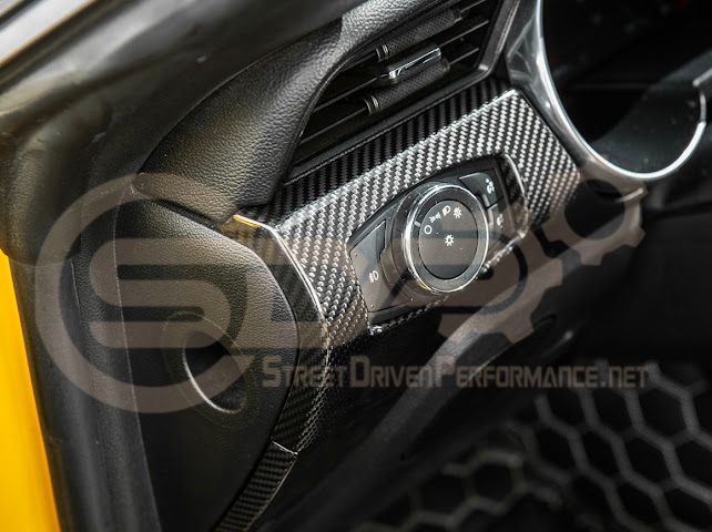 2015-2023 FORD MUSTANG S550 | CARBON FIBER DASHBOARD PANEL TRIM COVER