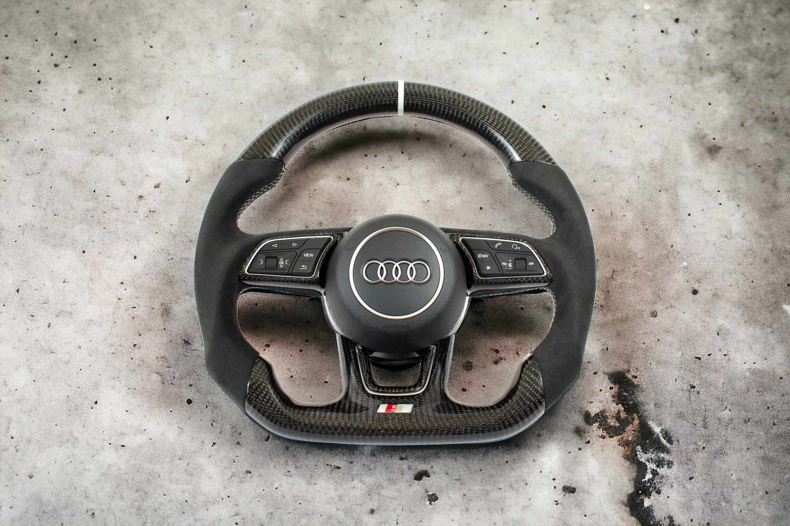 2008 - 2019 Audi A6 / S6 / RS6 - A7 / S7 / RS7 - Custom Carbon Fiber Steering Wheel with options