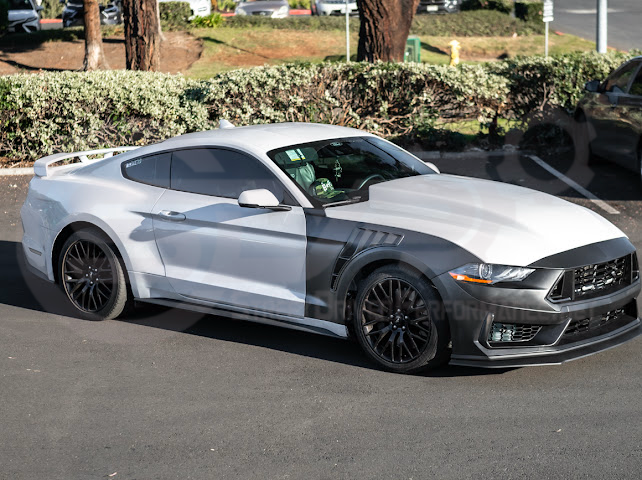 2018-2023 FORD MUSTANG GT500 KR STYLE FRONT SIDE VENTED FENDERS PAIR