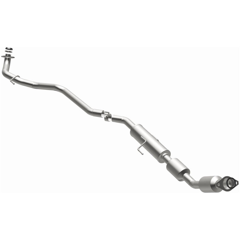 MagnaFlow catalytic converter for 2007-2011 Toyota Yaris L4 1.5L OEM underbody direct fit engine exhaust part