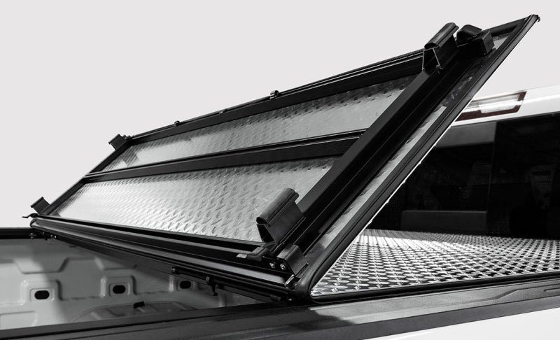 Access LOMAX Tri-Fold Cover 26-27 Ford Ranger - 5ft Standard Bed