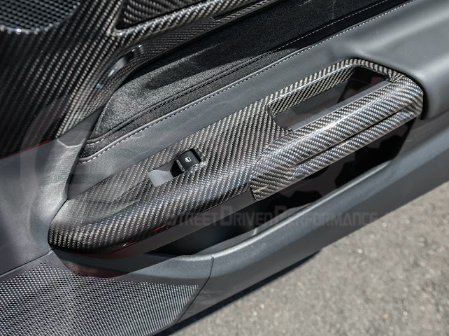 2015-2023 FORD MUSTANG S550 | CARBON FIBER SIDE DOOR GLASS LIFTING PANEL COVER TRIM