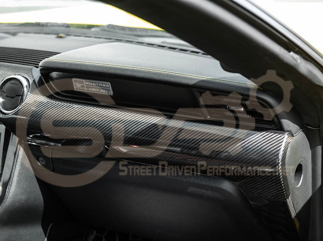 2015-2023 FORD MUSTANG S550 | CARBON FIBER DASHBOARD PANEL TRIM COVER
