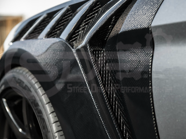 *IMPERFECTION / DISCOUNTED* 2018-2023 FORD MUSTANG S550 | GTD STYLE CARBON FIBER FRONT SIDE VENTED FENDERS