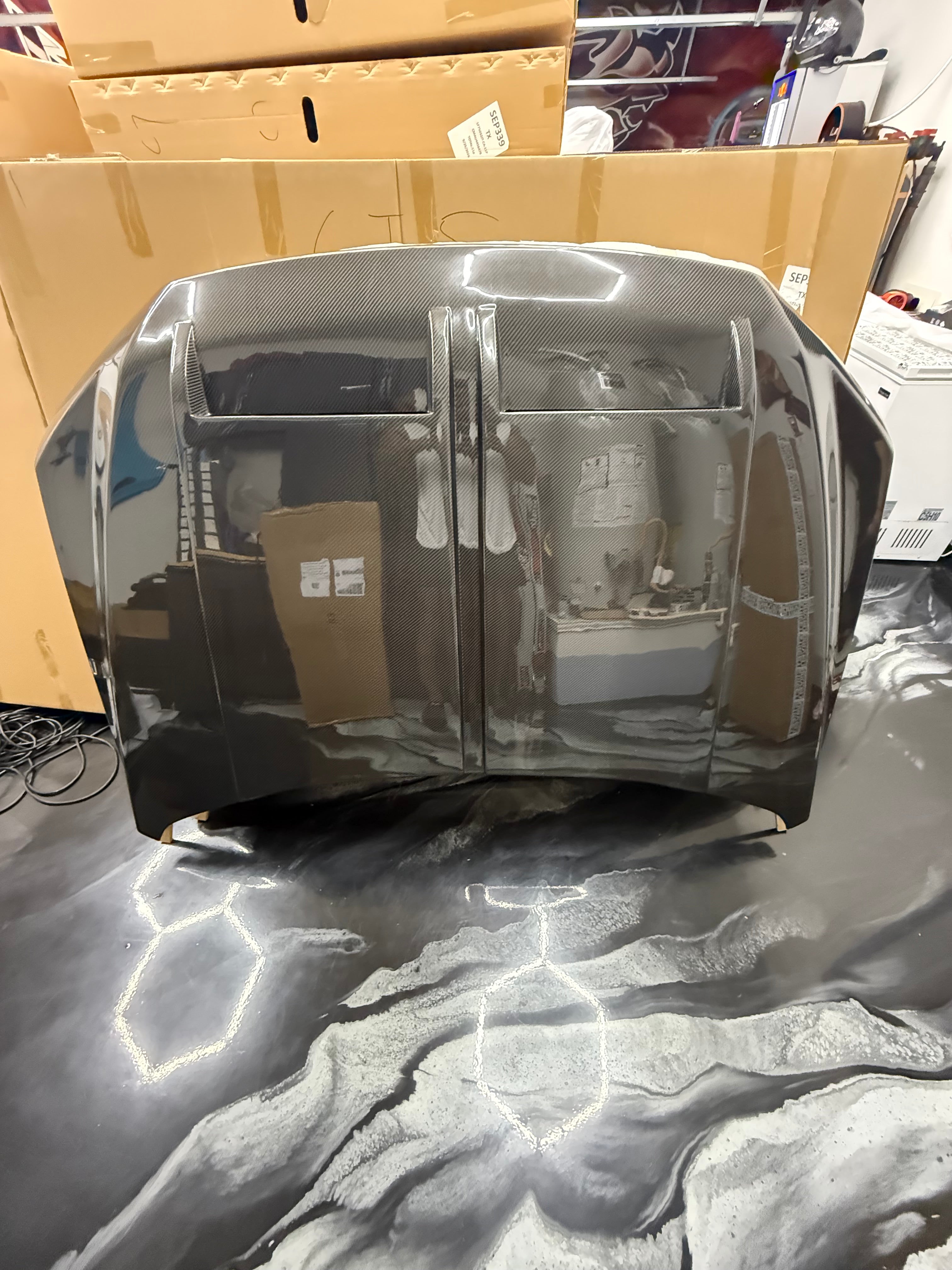 2015-2020 FORD F-150 | SHELBY STYLE CARBON FIBER HOOD