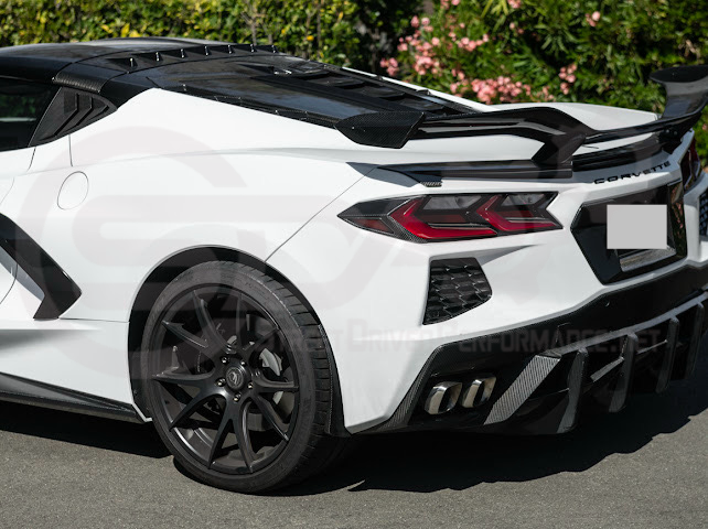 2020-Up Chevrolet Corvette C8 | Dry Carbon Fiber Rear Tail Light Side Trim Bezel Cover Pair