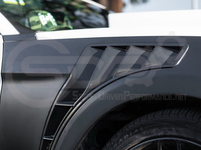 2018-2023 FORD MUSTANG GT500 KR STYLE FRONT SIDE VENTED FENDERS PAIR