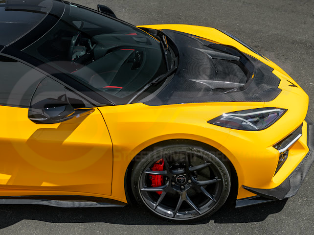 *IMPERFECTION / DISCOUNTED* 2020+ Corvette C8 | ZR1 Style Replica CARBON FIBER Front Hood