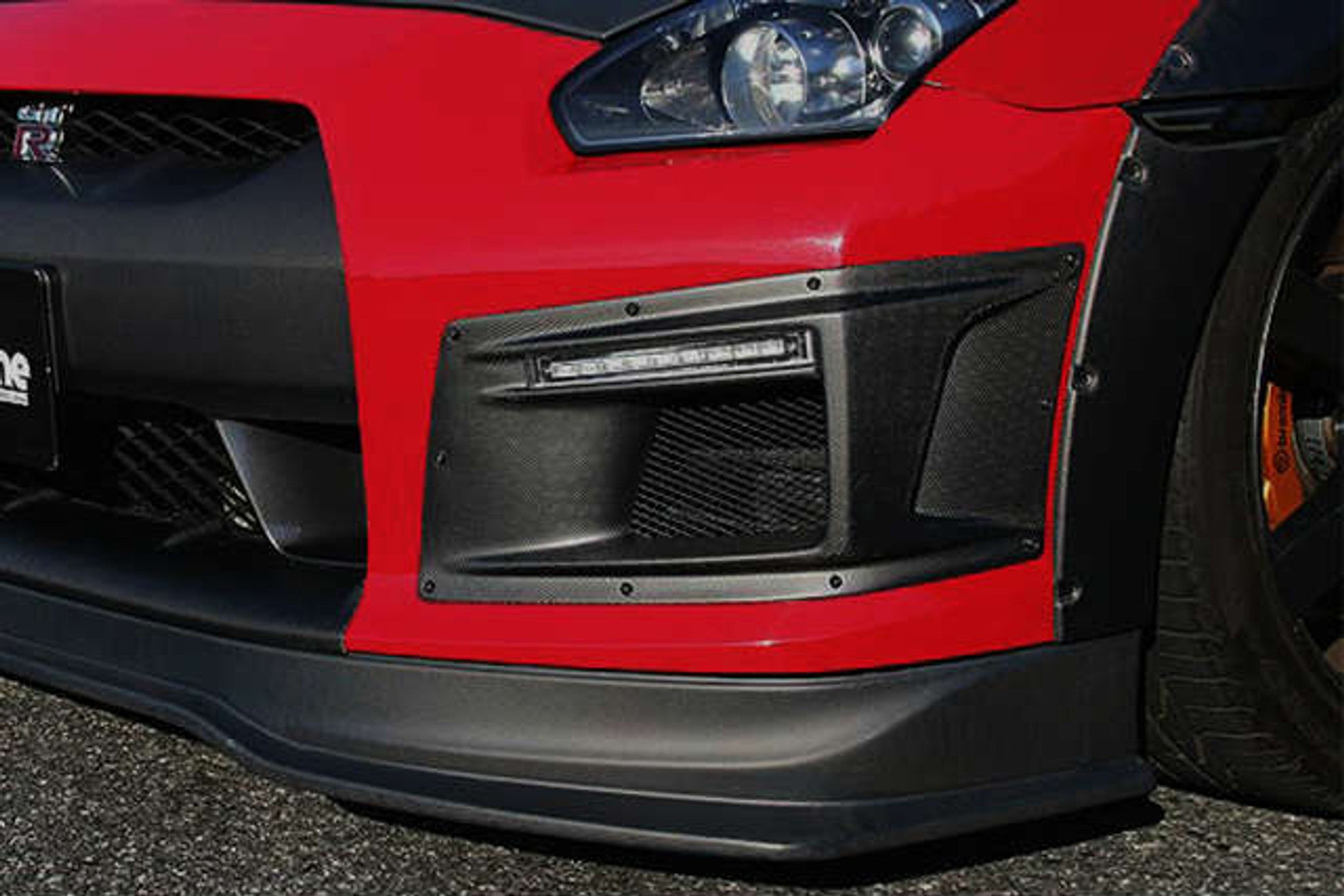 2007-2011 Nissan GTR Zenki Carbon Front Bumper Duct with LED & Turn Signal