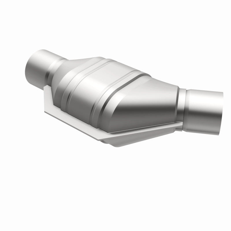 MagnaFlow Universal Catalytic Converter 2in Inlet/Outlet Angled Offset/Center Oval (California)