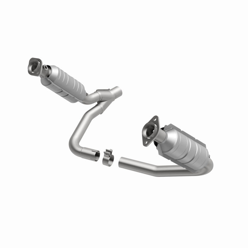 MagnaFlow 06 Mitsubishi Raider Direct Fit Catalytic Converter (California)